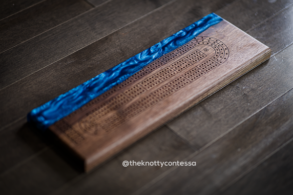 The 29 Hand Luxury Live Edge Cribbage Board - Black Walnut /Diamond Navy Epoxy - CB-DNV-010