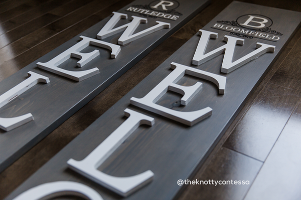 Family Name Outdoor Interchangeable "O" Welcome Sign