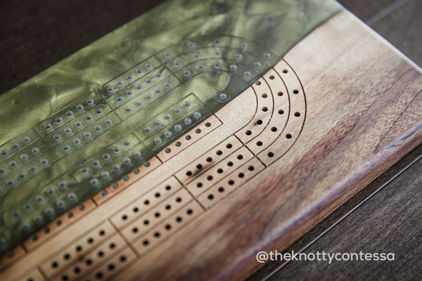The 29 Hand Luxury Live Edge Cribbage Board - Black Walnut / Dark Green Gold Epoxy - CB-DGG-001