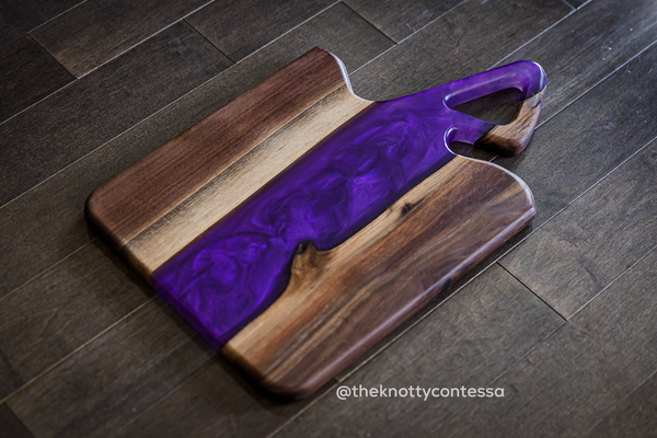 Sweetheart Triangle Handle - Black Walnut/Purple Haze Charcuterie Board CHB-TRI-PHZ-07