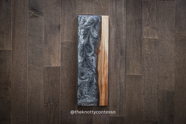 The 29 Hand Luxury Live Edge Cribbage Board - Black Walnut / Gun Metal Grey Epoxy - CB-GMG-010
