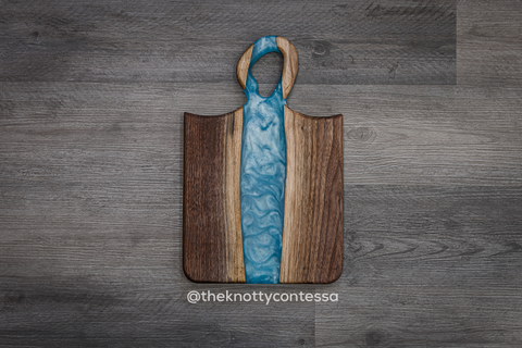 Sweetheart van Gogh Handle - Black Walnut/Diamond Turquoise Charcuterie Board CHB-SvGO-DTQ-01