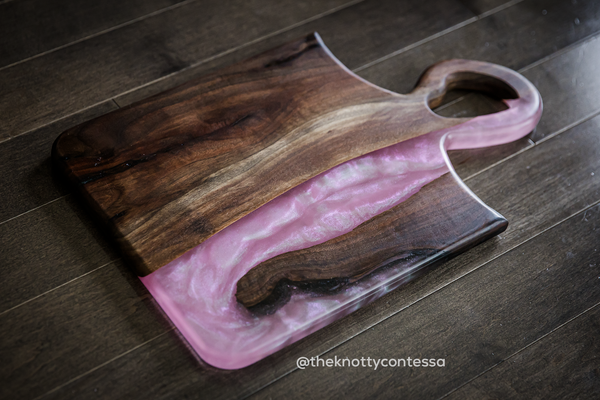 Sweetheart van Gogh Handle - Black Walnut/Cotton Candy Charcuterie Board CHB-VG-CC-06