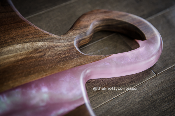 Sweetheart van Gogh Handle - Black Walnut/Cotton Candy Charcuterie Board CHB-VG-CC-06