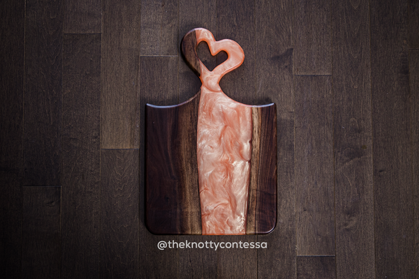 Sweetheart Heart Handle - Black Walnut/Rose Gold Charcuterie Board CHB-HRT-RG-01