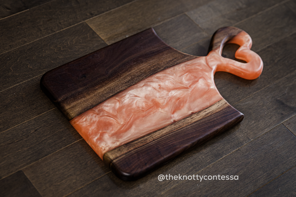 Sweetheart Heart Handle - Black Walnut/Rose Gold Charcuterie Board CHB-HRT-RG-01