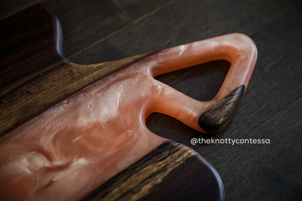 Sweetheart Triangle Handle - Black Walnut/Rose Gold Charcuterie Board CHB-TRI-RG-02