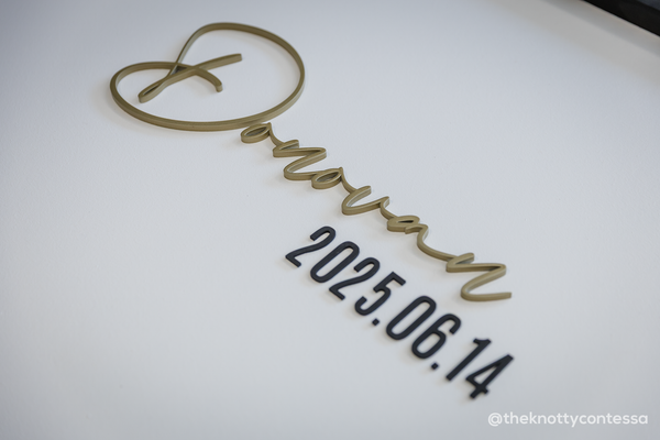 Elegant Gold and Black Wedding Signing Board / Family Name Sign with Date