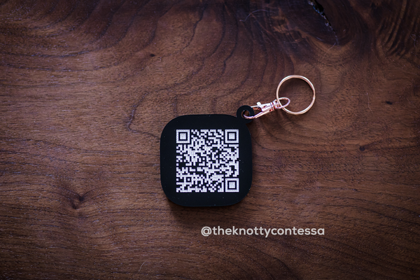 Key-Nect Smart Social Keychain with QR Code