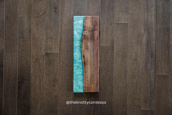 The 29 Hand Luxury Live Edge Cribbage Board - Black Walnut / Seafoam Epoxy - CB-SFM-008