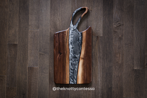 The Grande Sway Handle - Black Walnut/Black Velvet Charcuterie Board - CHB-SWY-BV-01