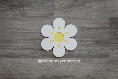 Spring Flower "O" Cut Out - The Knotty Contessa's Welcome To Our Home Sign