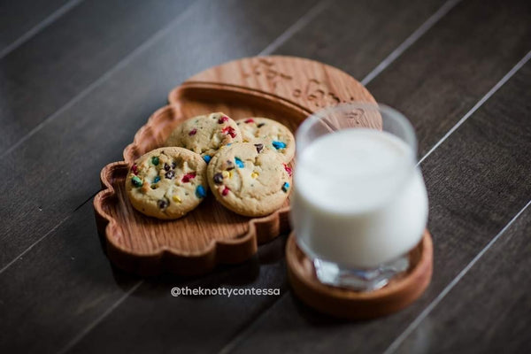 The Knotty Contessa's Original "Milk & Cookie" Santa Wooden Plate